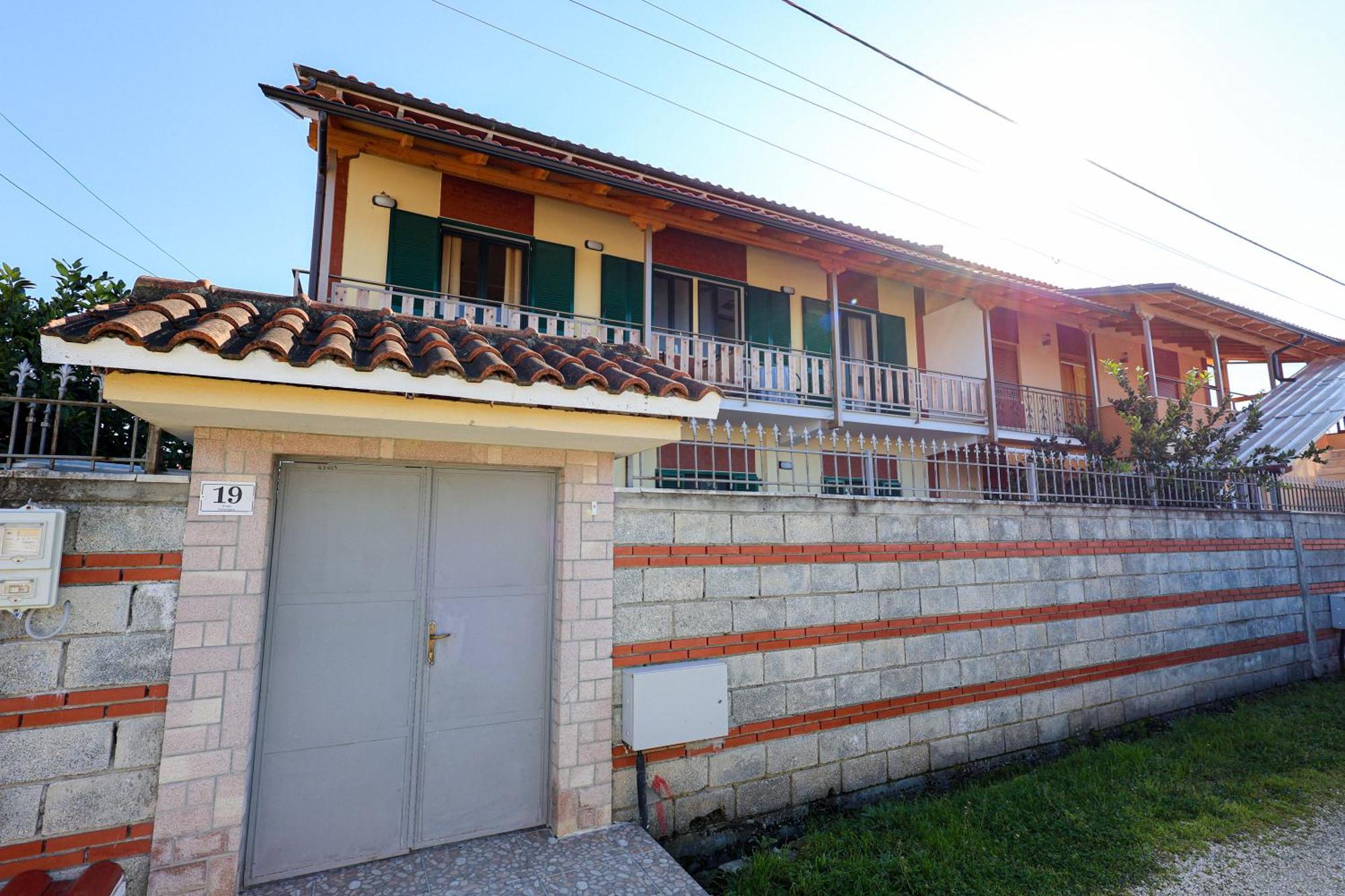 Casa La Pieve Bed & Breakfast Berat Exterior photo